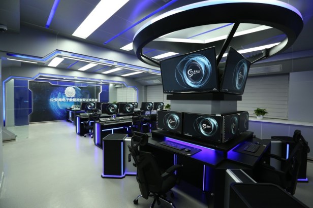 SalvationDATA forensic workstation